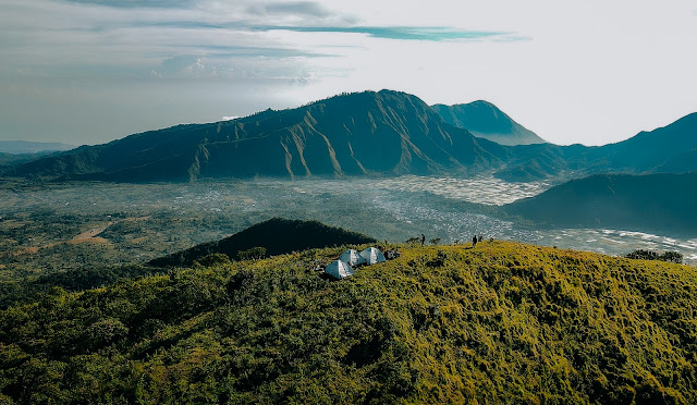 Sembalun Lawang Surga Tersembunyi di Kaki Gunung Rinjani-nexzine.id Sembalun Lawang Surga Tersembunyi di Kaki Gunung Rinjani-nexzine.id