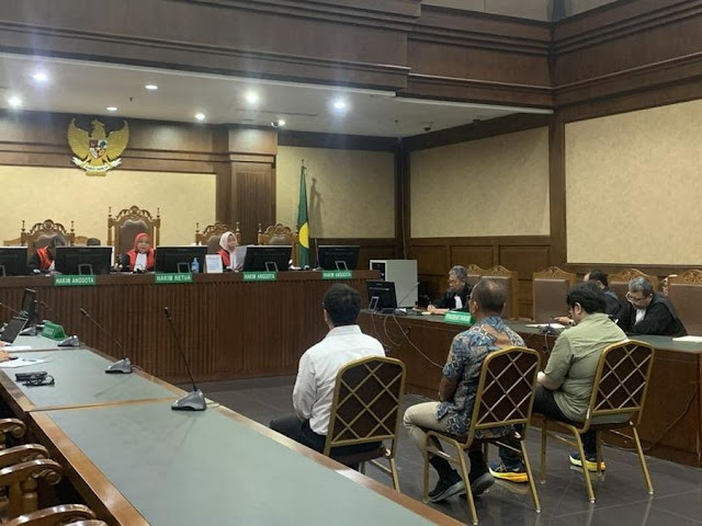 3 Terdakwa Korupsi APD COVID-19 di Kemenkes Divonis hingga 11,5 Tahun Penjara, Kerugian Negara Capai Rp 319 Miliar-nexzine.id 3 Terdakwa Korupsi APD COVID-19 di Kemenkes Divonis hingga 11,5 Tahun Penjara, Kerugian Negara Capai Rp 319 Miliar-nexzine.id
