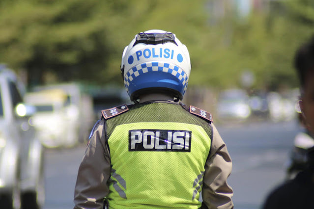 Oknum Polisi Diresnarkoba Polda Kepri Ditangkap karena Diduga Peras Pengusaha di Batam-nexzine.id Oknum Polisi Diresnarkoba Polda Kepri Ditangkap karena Diduga Peras Pengusaha di Batam-nexzine.id