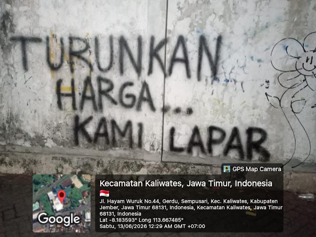 Rupiah Semakin Melemah, Gelombang Protes Muncul di Jember: Grafiti “Turunkan Harga Kami Lapar” Jadi Simbol Keresahan Warga-nexzine.id Rupiah Semakin Melemah, Gelombang Protes Muncul di Jember: Grafiti “Turunkan Harga Kami Lapar” Jadi Simbol Keresahan Warga-nexzine.id