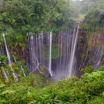 Air Terjun Tumpak Sewu: Keindahan Alam Menakjubkan di Perbatasan Lumajang dan Malang