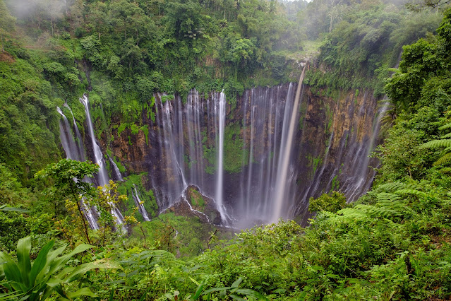 Air Terjun Tumpak Sewu: Keindahan Alam Menakjubkan di Perbatasan Lumajang dan Malang