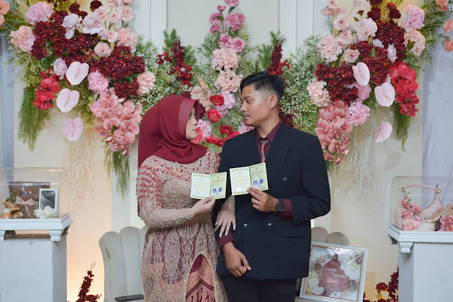 Bu Guru Salsa Viral, Resmi Menikah dengan Luqman Hakim Seorang Guru IT