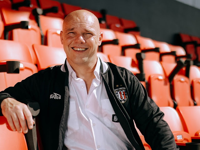 Bali United Resmi Tunjuk Johnny Jansen sebagai Pelatih Baru Gantikan Teco