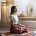 Sulit Tidur? Coba Cara Meditasi Ini Sebelum Tidur agar Lebih Nyaman
