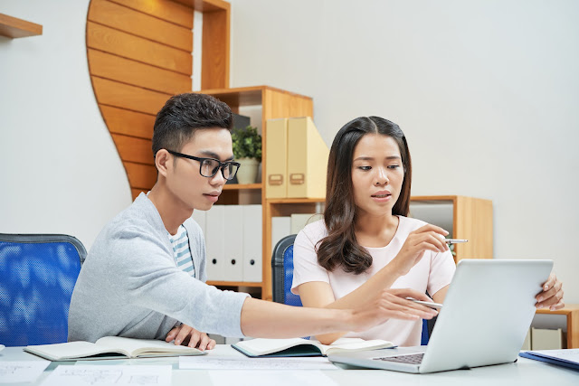Barang Wajib Anak Magang Bawa ke Kantor – Biar Gak Kacau