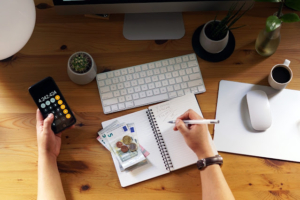 Cara Mengatur Keuangan Bulanan dengan Gaji 3 Juta: Tips Realistis & Anti Boncos