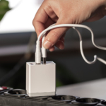 Perbedaan Charger PD dan QC – Mana yang Aman untuk HP Kamu?