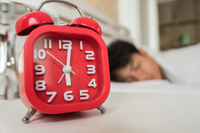 Cara Bangun Pagi Tanpa Alarm untuk Anak Kos: Tips Jitu yang Nggak Bikin Stres