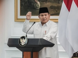 Prabowo Dikabarkan Lantik Menko Polkam dan Menpora Hari Ini, Djamari Chaniago dan Erick Thohir Masuk Bursa