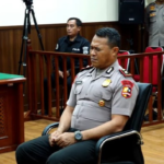 Tangis Kompol Kosmas Pecah di Sidang Etik, Saya Hanya Jalankan Perintah Komandan