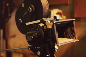 Evolusi Industri Film dari Bioskop ke Streaming Digital