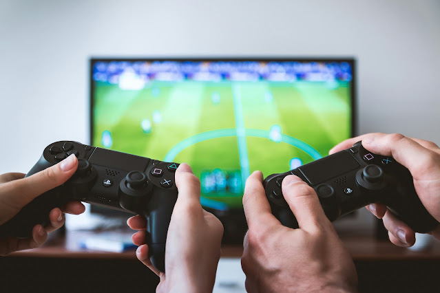 PS3 HEN vs Ori: Mana yang Lebih Worth It di 2025 dan Formasi PES Terbaik