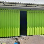 Beyond Security: Pintu Harmonika Surabaya Kini Jadi Elemen Desain Fasad Rumah Urban yang Stylish
