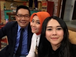 Netizen Tak Henti Mengulik Ridwan Kamil dan Aura Kasih, Dugaan Glamping Jadi Sorotan