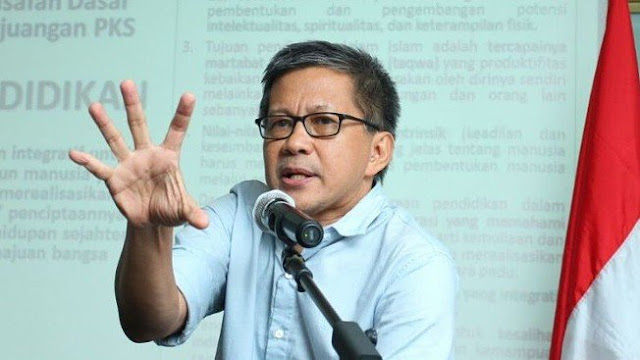 Rocky Gerung Sentil Keras Menteri Prabowo, Bahlil dan Purbaya Jadi Sorotan