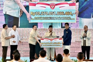 Prabowo Saksikan Penyerahan Denda Rp10,27 Triliun dan 2,37 Juta Hektare Lahan Hutan ke Negara