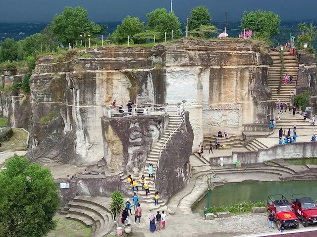 Tebing bekas tambang ini sekarang jadi surga wisata paling Instagramable di Jogja