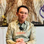 Basuki Tjahaja Purnama memberikan pandangan kritis terkait penanganan demo mahasiswa dan efisiensi anggaran pemerintah.