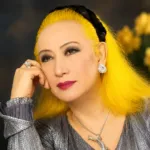 Penyanyi legendaris Jepang Akihiro Miwa tersenyum damai semasa hidupnya.