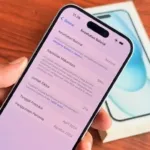 Tampilan visual indikator kapasitas maksimal atau battery health iPhone pada layar smartphone yang modern.
