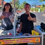 Kisah haru Mang Deni penjual cimin viral yang memberikan dukungan tulus kepada seorang atlet gadis juara renang.