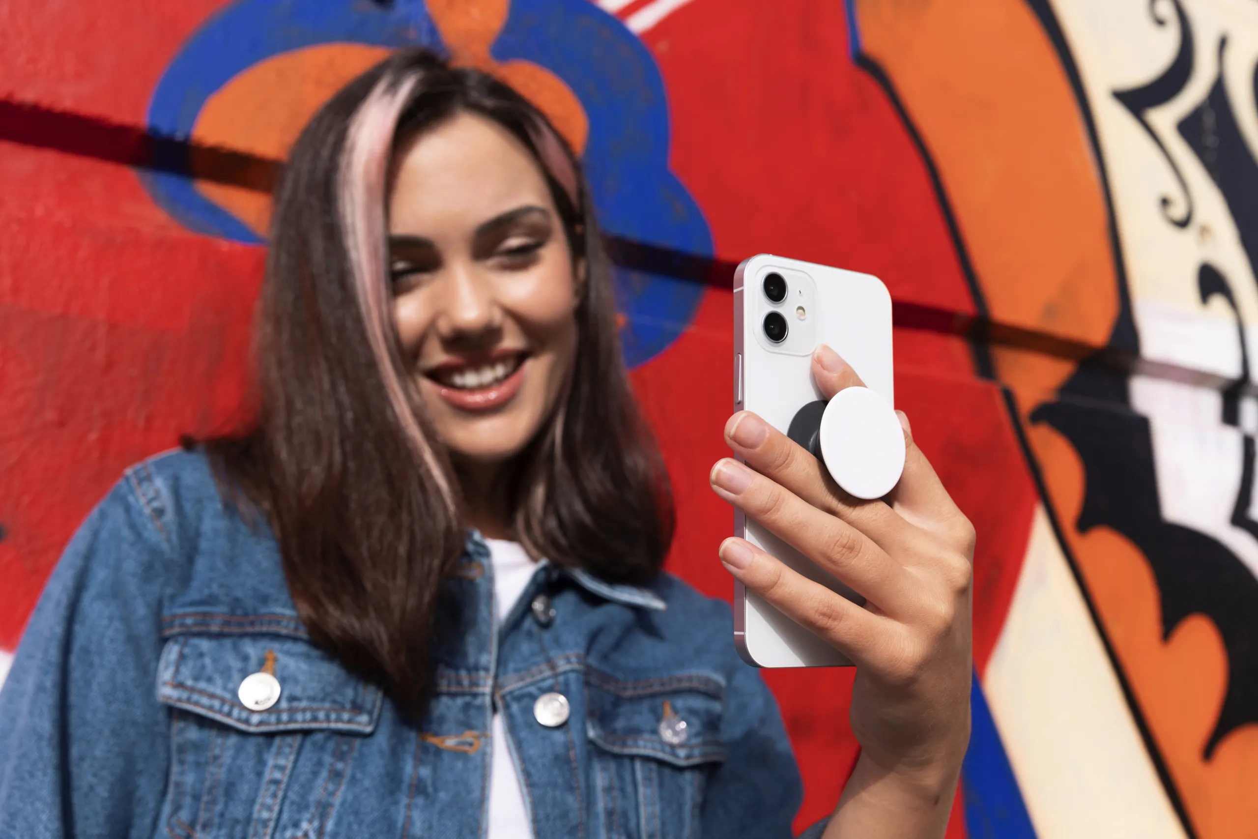 Rating iPhone paling worth it berdasarkan pengalaman pengguna harian.